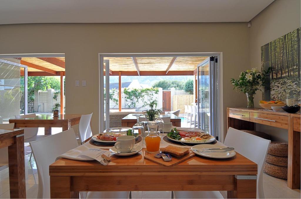 Bamboo Guest House Hermanus Eksteriør bilde